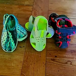 3 pack size boys 5/6 shoes